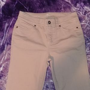 🌹3/$15 SALE🌹 St. John's Bay jeans